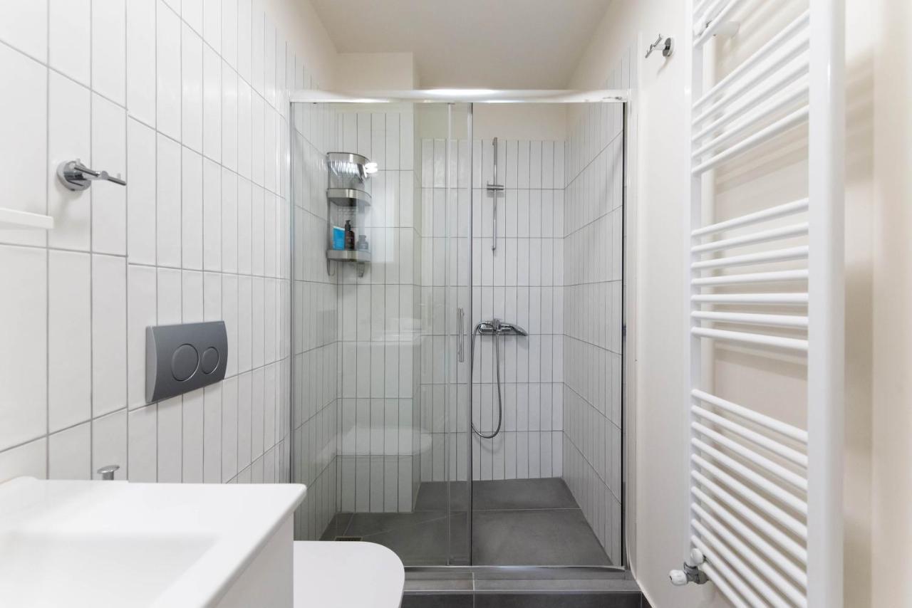 White Lotus By Halu! Apartments Thessaloniki Exterior photo